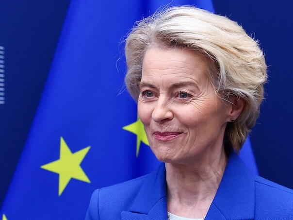 EU pauzira odgovor na Trumpove carine na 90 dana!