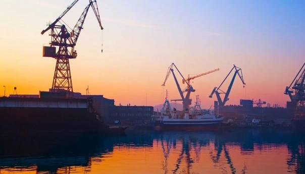 EU postigla dogovor o ograničenju cijena ruskih naftnih derivata