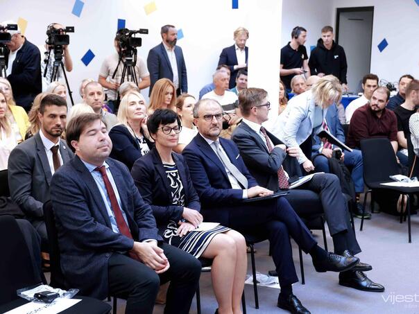 EU preuzima "skrbništvo" nad medijima koje je napustio USAID