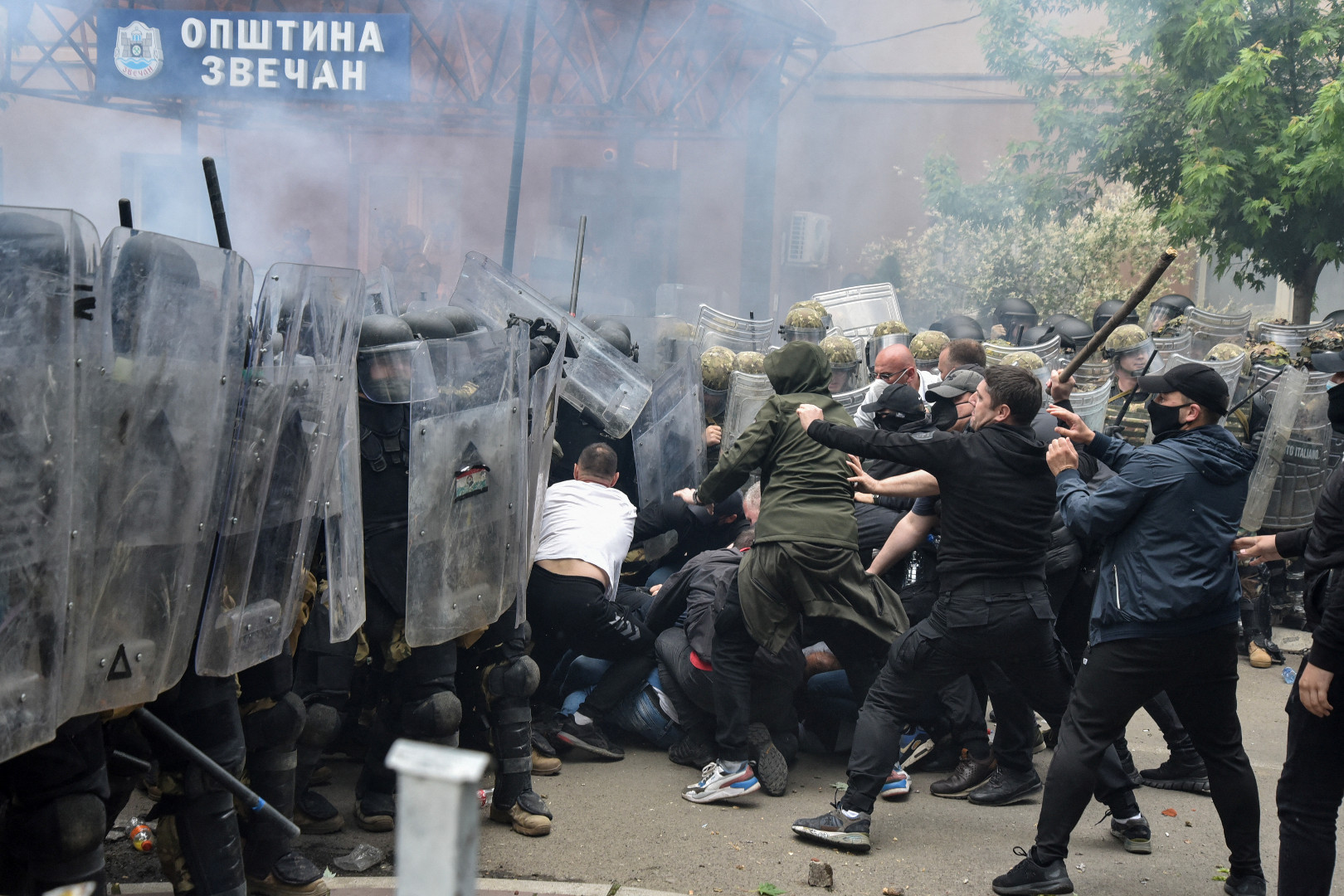 EU prijeti Srbiji i Kosovu: Kaznit ćemo vas ako se nasilje ponovi