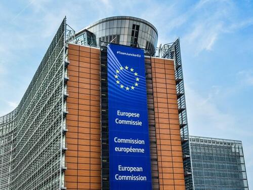 EU razmišlja o "trgovinskoj bazuki" nakon novih američkih carina