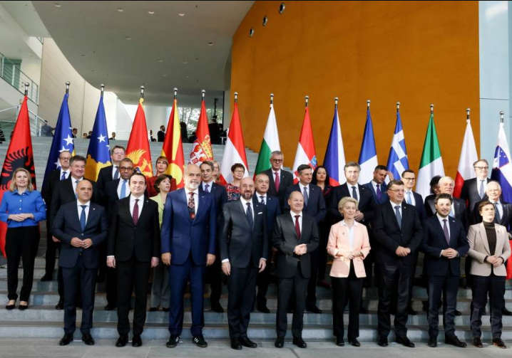 EU se želi širiti i to je dobro, ali zemlje ZB moraju biti oprezne i izbjeći 'paket' s Ukrajinom