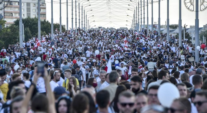EU traži "trenutačno oslobađanje" zatočenih oporbenjaka u Bjelorusiji