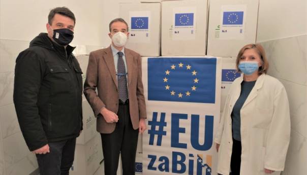EU uručila 38.877 KM vrijednu zaštitnu opremu Zavodu za javno zdravstvo USK