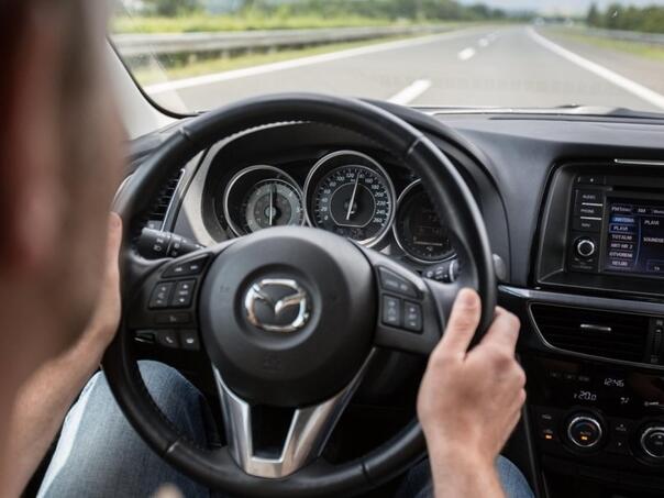 EU uvodi nova pravila za starije vozače