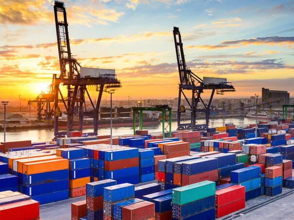 EU uvodi stroga pravila za uvoz hrane: Poskupjet će proizvodi od kafe do namještaja