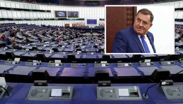 EU zastupnici kritikuju popustljivost: Uvesti sankcije Dodiku