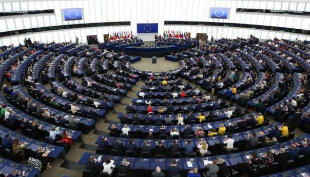 EU zastupnici: Novi parlament Srbije je ruganje demokratiji