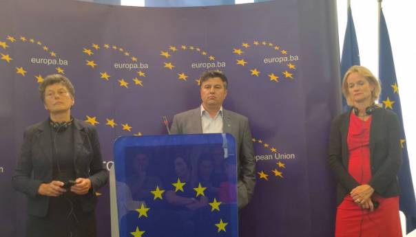 Europarlamentarci: Političari su prepreka ka članstvu BiH u EU