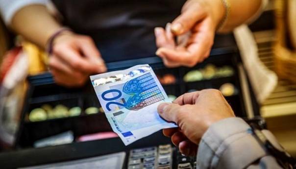 Eurozona bi mogla izbjeći recesiju, predviđa se značajan pad inflacije