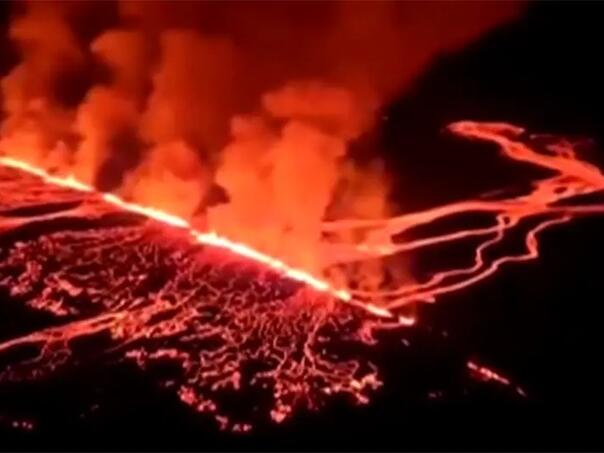 Еvakuacija grada na Islandu nakon erupcije vulkana