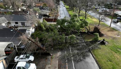 Evakuacije u Kaliforniji zbog oluje, hiljade ljudi bez struje