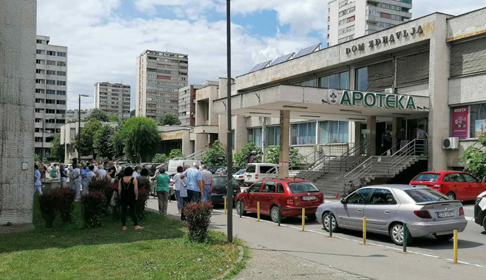 Evakuisan Dom zdravlja u Tuzli zbog dojave o postavljenoj bombi