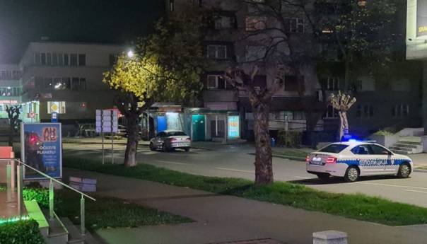 Doboj: Policija oko Doma zdravlja, muškarac prijeti bombom