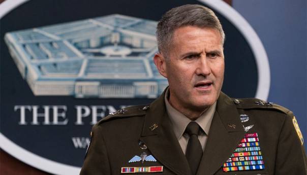 Evakuisano 122.000 ljudi iz Kabula