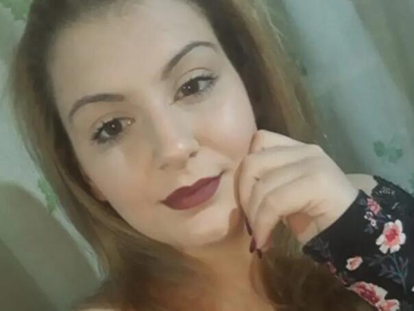 Еvo šta je majka nestale Danke radila ispred kuće sa policajcima