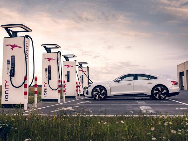 Evropa hvata korak s Kinom: Stižu punjači od 1 MW za električne automobile