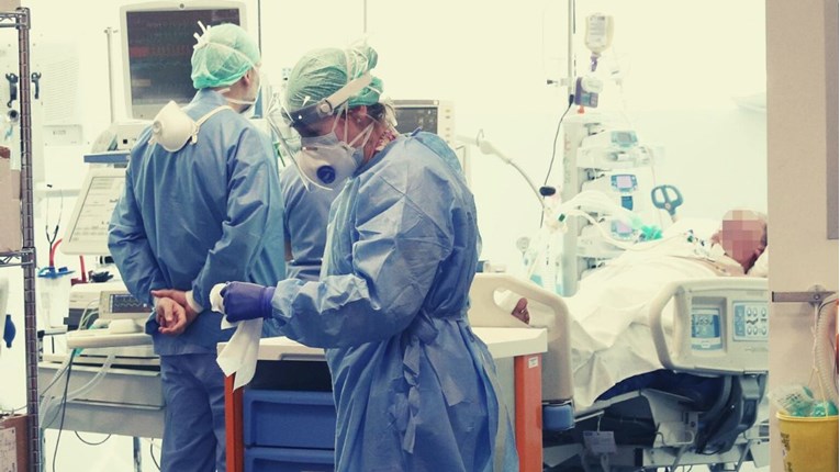 Evropa prva u svijetu potvrdila više od pola miliona umrlih od korone