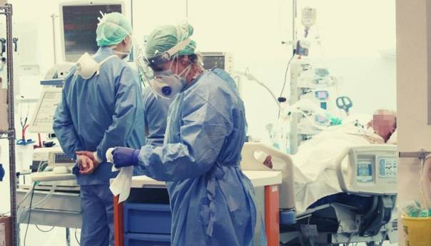 Evropa prva u svijetu potvrdila više od pola miliona umrlih od korone