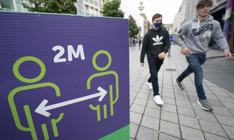 Evropa uvodi nova ograničenja kako raste broj zaraženih