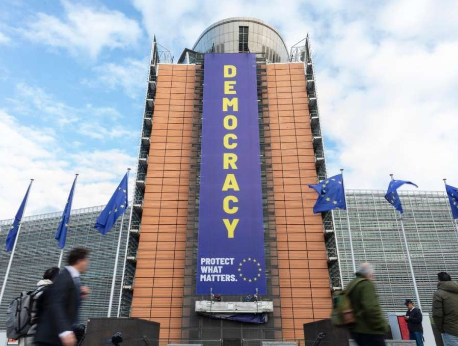 Evropska komisija dala zeleno svjetlo Poljskoj za milijardsku isplatu