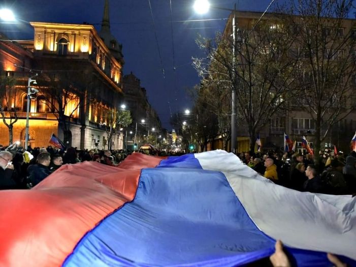 Evropska komisija: EU ne podstiče proteste u Srbiji