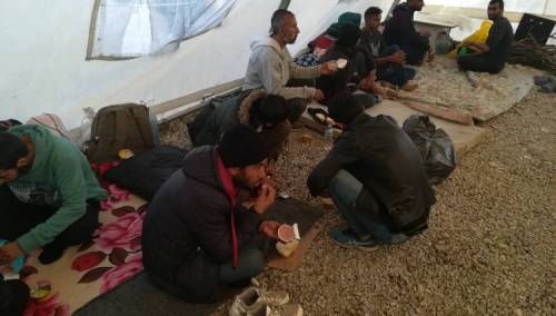 Evropska komisija i vlasti BiH treba hitno da riješi smještaj migranata