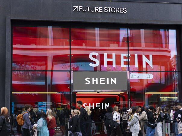 Evropska komisija istražuje Shein zbog "ovisničkog dizajna" i još kontroverzi