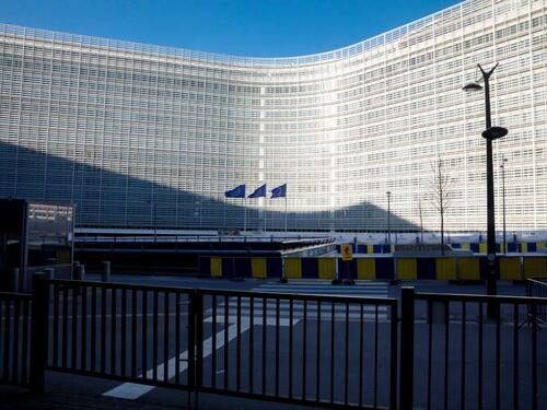 Evropska komisija obustavila bezvizni režim za gruzijske službenike i diplomate