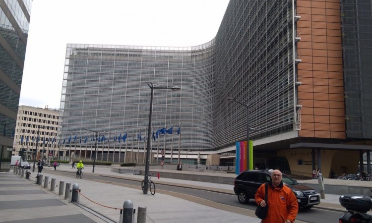 Evropska komisija poručila uposlenim da rade od kuće 