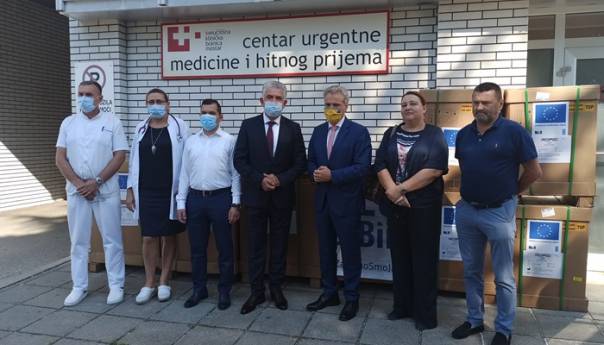 Evropska unija donirala respiratore za SKB Mostar