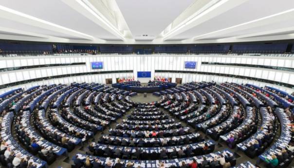 Evropski parlament analizirat će detaljno trgovinski sporazum s Britanijom