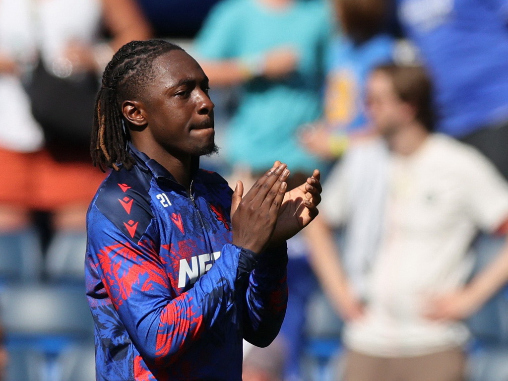 Eze blizu Tottenhamu, Okafor ide u Leeds