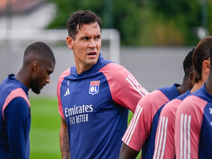 Fabio Grosso zaključao igrače u svlačionicu, potom otkazao trening