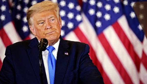 Facebook zatvorio grupe Trumpovih pristalica koje pozivaju da se spriječi krađa glasova