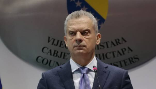 Radončić naložio zabranu ulaska u BiH iz rizičnih područja