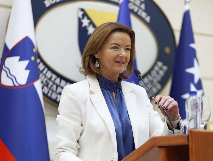 Fajon: Pratimo događanja u BiH, Srbiji, kao i na Kosovu