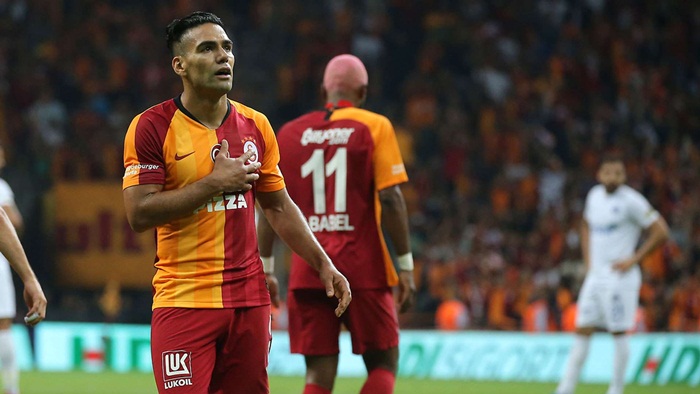 Falcao kritikovao mjere: Zašto nema zagrljaja nakon gola? U odbrani su svi rame uz rame