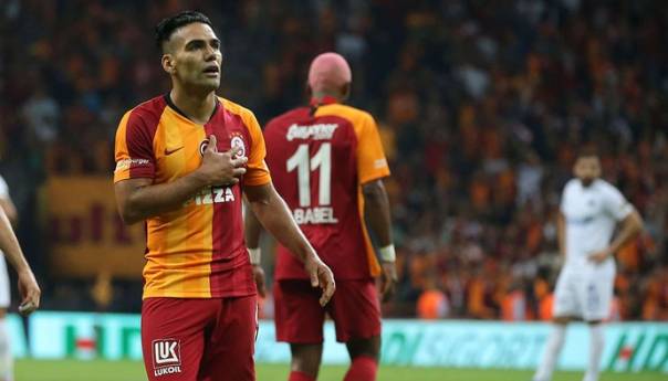 Falcao kritikovao mjere: Zašto nema zagrljaja nakon gola? U odbrani su svi rame uz rame