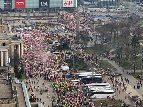 Farmeri na ulicama Varšave: Protest protiv poljoprivredne politike EU