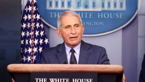 Fauci i pod Bidenom ostaje vodeći čovjek SAD-a za Covid-19