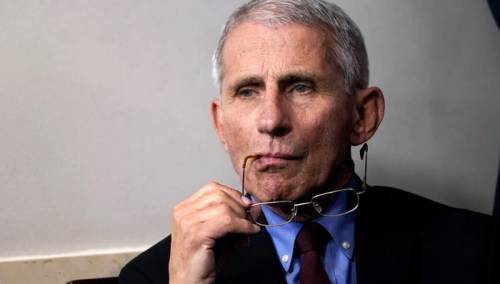 Fauci: Treća doza vakcine treba biti standard, efekat druge doze u opadanju