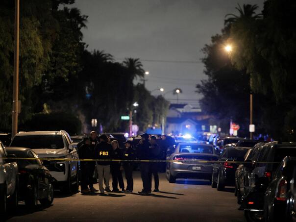Video: FBI opkolio kuću napadača na Trumpa u Los Angelesu