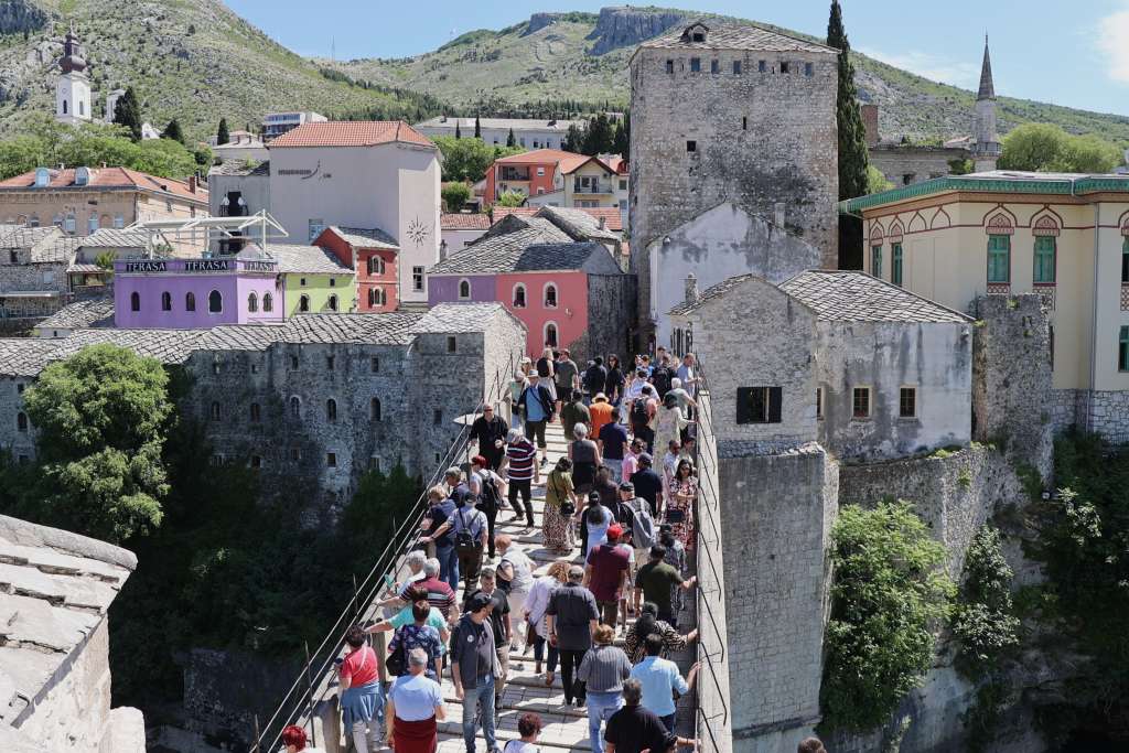 FBiH u aprilu posjetilo skoro 100.000 turista, najviše iz Turske, Hrvatske, Slovenije, Srbije