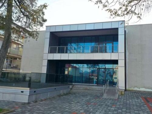 Federacija BiH i USK ulažu 300.000 KM u rekonstrukciju škole u Velikoj Kladuši