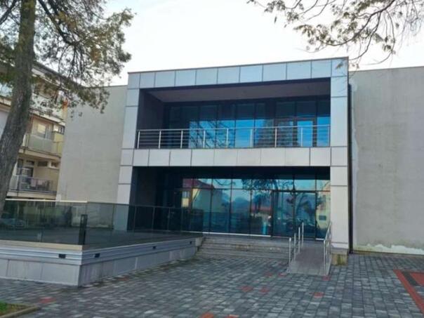 Federacija BiH i USK ulažu 300.000 KM u rekonstrukciju škole u Velikoj Kladuši