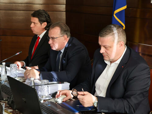Federacija BiH ide na privremeno finansiranje