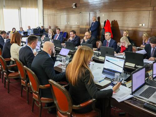 Federalna Vlada osigurala 8,7 miliona KM za izgradnju i opremanje četiri sportska objekta