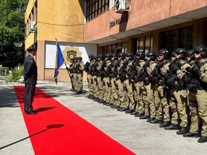 Federalna vlada traži ljekarske preglede policajaca