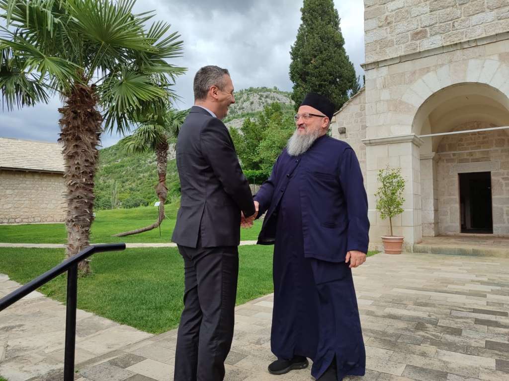 Federalni ministar Dizdar s igumanom Pavlovićem o podršci pravoslavnoj crkvi